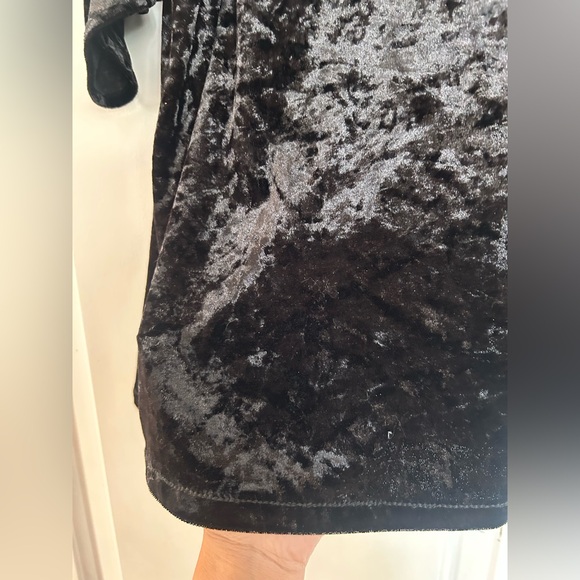 Sanctuary Black Velvet Cold Shoulder Top - Picture 5 of 8